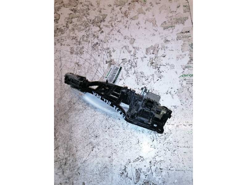Recambio de maneta exterior delantera derecha para opel astra h berlina elegance referencia OEM IAM   