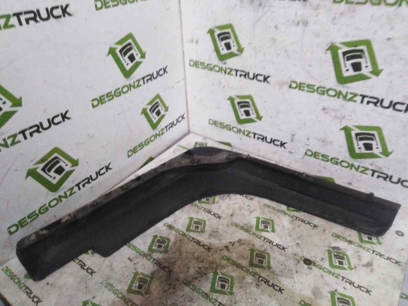 Recambio de peldaño izquierdo para man m 90 12.232 169/170 kw 6.9 diesel referencia OEM IAM   