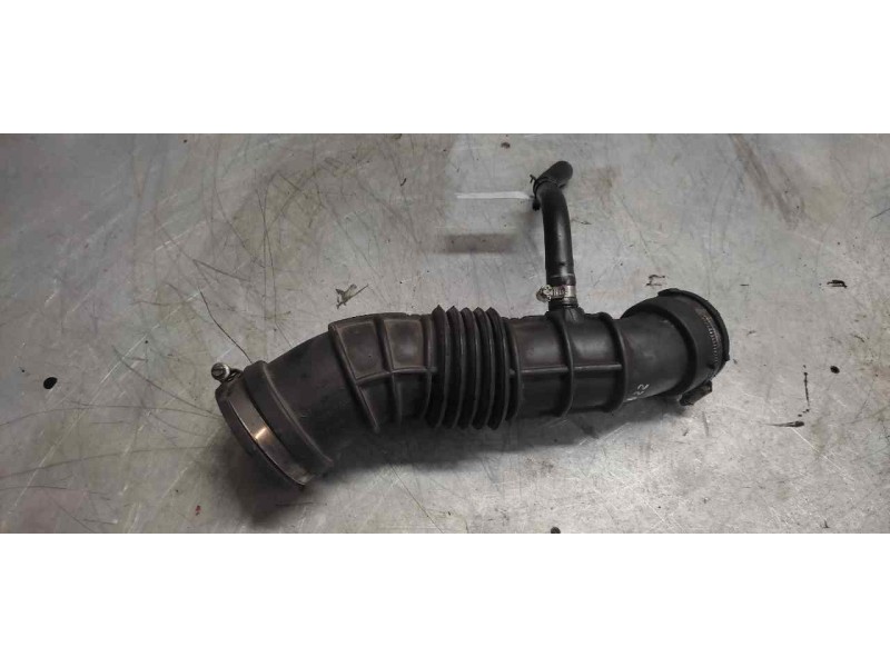 Recambio de tubo para renault master kofferaufbau l3h1 3,5t referencia OEM IAM 8200873101C  