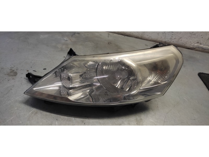 Recambio de faro izquierdo para peugeot expert tepee l1h1 premium referencia OEM IAM   8 PINS