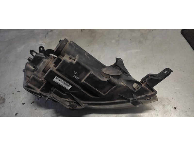 Recambio de faro izquierdo para peugeot expert tepee l1h1 premium referencia OEM IAM   8 PINS