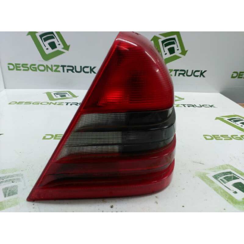 Recambio de piloto trasero derecho para mercedes-benz clase c (w202) berlina 2.2 cat referencia OEM IAM 2028201064  