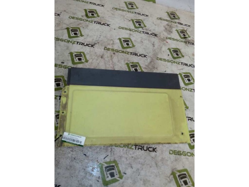Recambio de moldura trasera cabina para nissan trucks eco-t l-35.09 referencia OEM IAM  PARTE TRASERA IZQUIERDA 