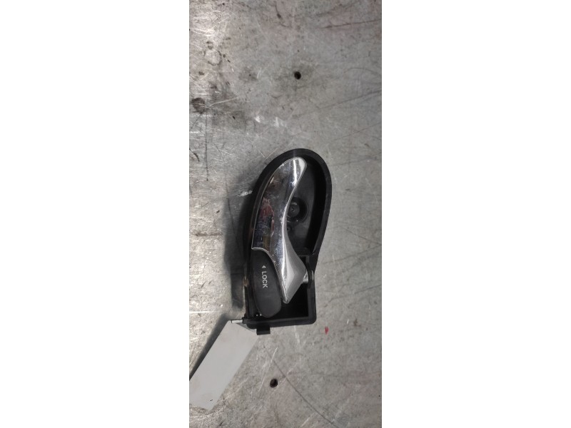 Recambio de maneta interior delantera derecha para ford focus turnier (cak) ghia referencia OEM IAM xs41a22600ak  