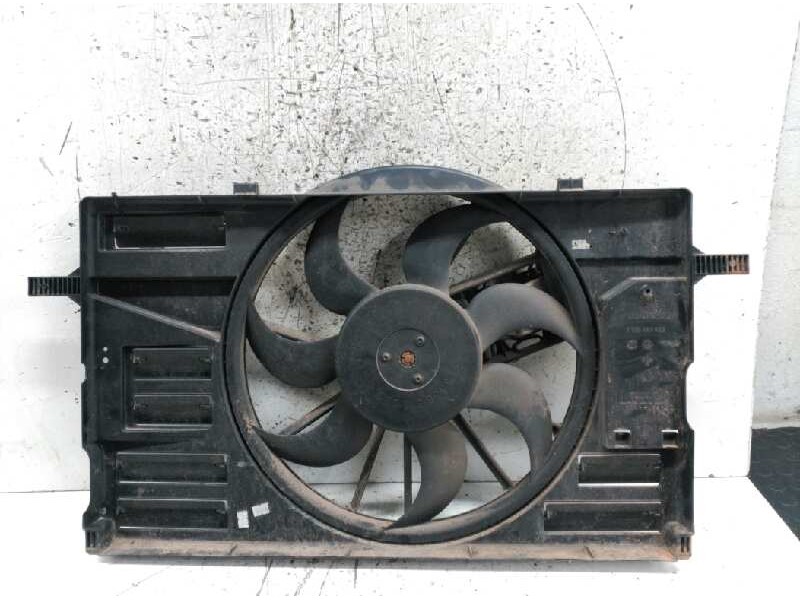 Recambio de electroventilador para volvo c30 d5 r-design referencia OEM IAM 3135103923  