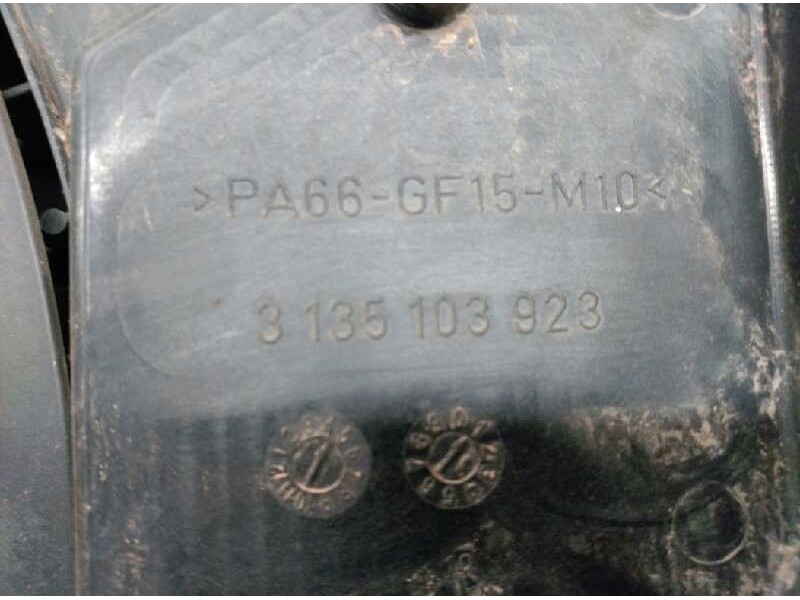 Recambio de electroventilador para volvo c30 d5 r-design referencia OEM IAM 3135103923  