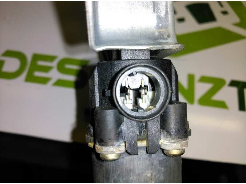 Recambio de elevalunas delantero derecho para renault kangoo (f/kc0) 1.9 diesel referencia OEM IAM 400664T2  