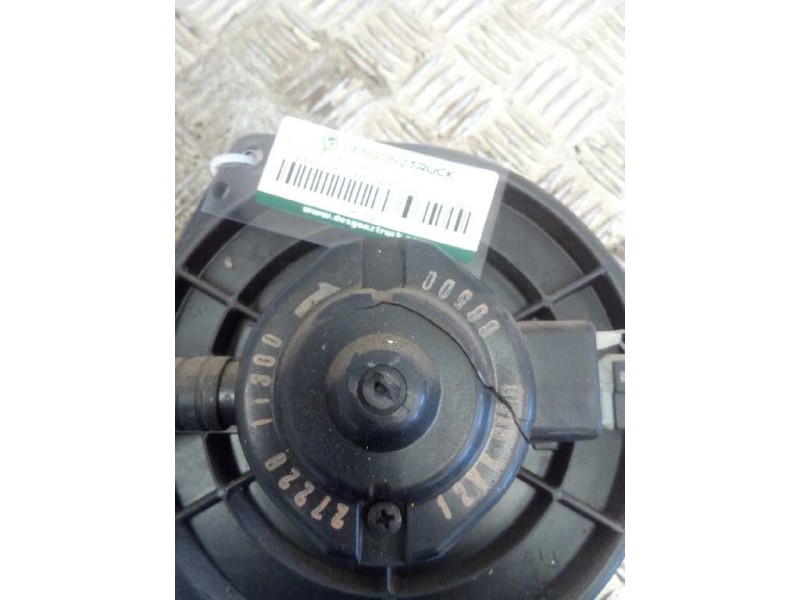 Recambio de motor calefaccion para nissan trucks cabstar e 110.35 referencia OEM IAM 272201T300  