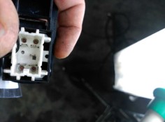 Recambio de mando elevalunas trasero izquierdo para toyota avensis berlina (t 22) 2.0 d4-d luna (4-ptas.) referencia OEM IAM   