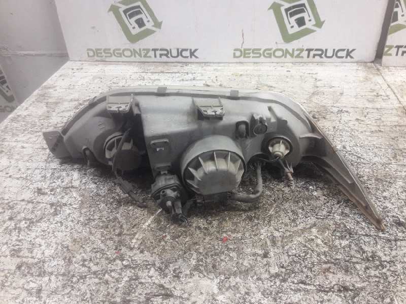 Recambio de faro derecho para ssangyong musso 2.9 tdi full referencia OEM IAM   