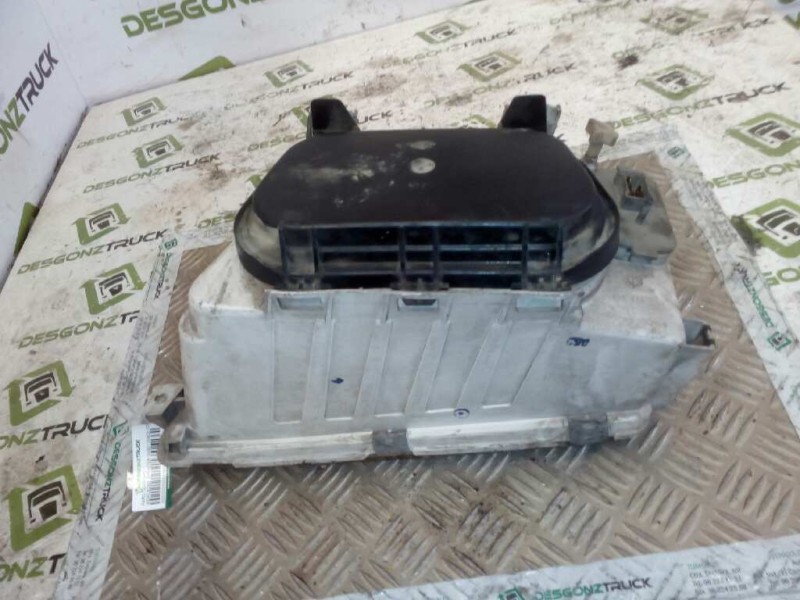 Recambio de faro derecho para mercedes-benz sprinter (w901,w903) combi 312 d (903.471-472) referencia OEM IAM   