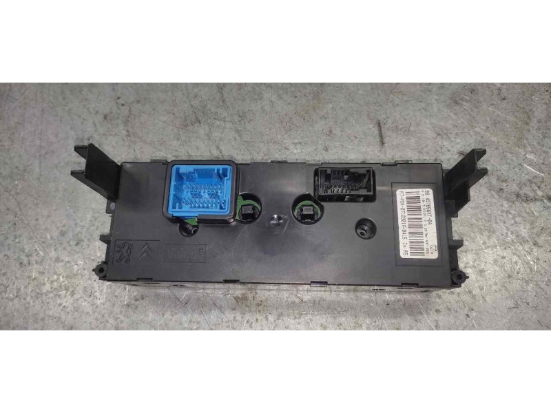 Recambio de mando climatizador para peugeot 207 sport referencia OEM IAM 96497866XT  