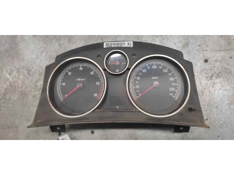 Recambio de cuadro instrumentos para opel zafira b cosmo referencia OEM IAM 13225988  