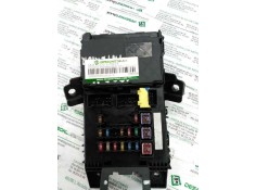 Recambio de caja reles / fusibles para toyota avensis berlina (t 22) 2.0 d4-d luna (4-ptas.) referencia OEM IAM 8264105011  