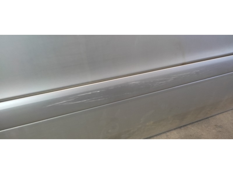 Recambio de puerta delantera derecha para opel zafira b cosmo referencia OEM IAM   