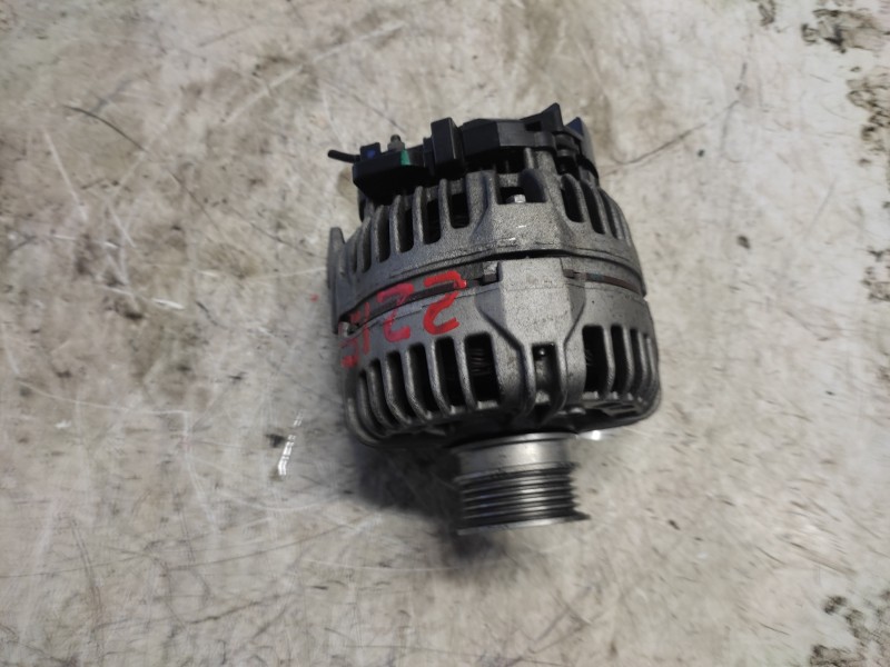 Recambio de alternador para opel astra h berlina cosmo referencia OEM IAM 0124425005 24447429 F00M145281