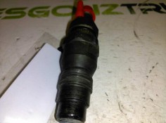 Recambio de inyector para peugeot 106 (s2) kid d referencia OEM IAM 643871 KCA20S106  2