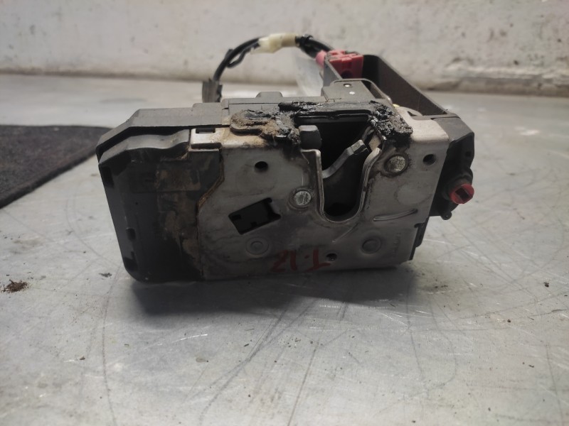 Recambio de cerradura puerta trasera izquierda para opel astra h berlina cosmo referencia OEM IAM 13210738 4 PINS 