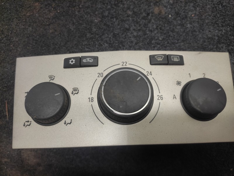 Recambio de mando calefaccion / aire acondicionado para opel astra h berlina cosmo referencia OEM IAM 901513660000 13247811 
