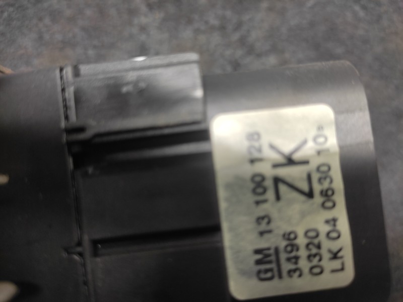 Recambio de mando luces para opel astra h berlina cosmo referencia OEM IAM 13100128 12 PINS 