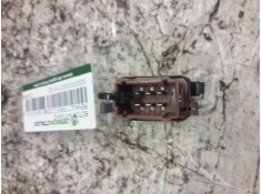 Recambio de boton antivaho para renault trafic combi (ab 4.01) 6 - plazas, acristalado parcial 2,9t combi corto referencia OEM I 2