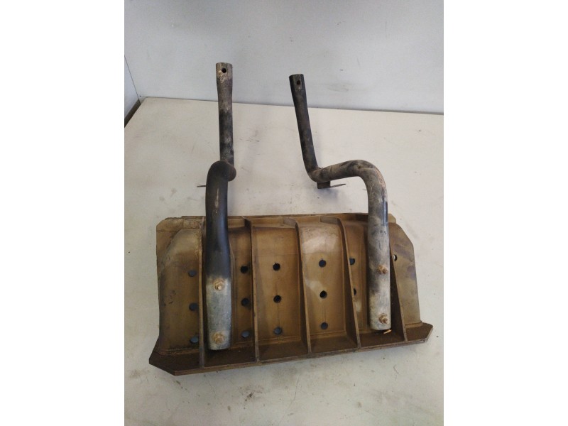 Recambio de peldaño izquierdo para renault m 250.13,15,16)c,d,t midl. e2 6.2 diesel referencia OEM IAM   