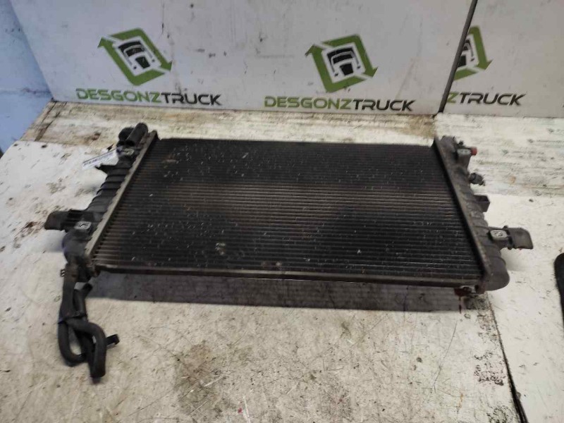 Recambio de radiador agua para opel astra h berlina cosmo referencia OEM IAM 13128818  
