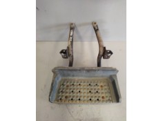 Recambio de peldaño derecho para renault m 250.13,15,16)c,d,t midl. e2 6.2 diesel referencia OEM IAM    2