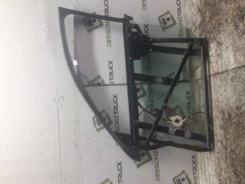 Recambio de elevalunas delantero derecho para audi a6 berlina (4b2) 2.5 tdi referencia OEM IAM 4B0837398  