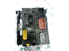 Recambio de caja reles / fusibles para peugeot 307 berlina (s2) xs referencia OEM IAM 9661708280  
