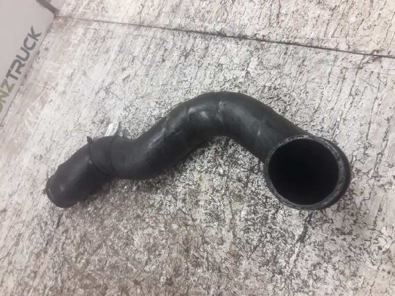 Recambio de tubo para mercedes-benz vito marco polo (638) 112 cdi referencia OEM IAM A638528190 INTERCOOLER 