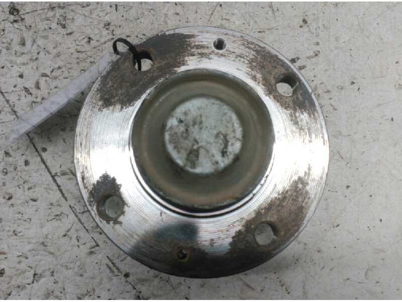 Recambio de buje trasero izquierdo para citroën berlingo 2.0 hdi sx familiar referencia OEM IAM   