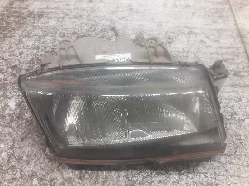 Recambio de faro derecho para saab 9-3 berlina 2.0 t referencia OEM IAM   