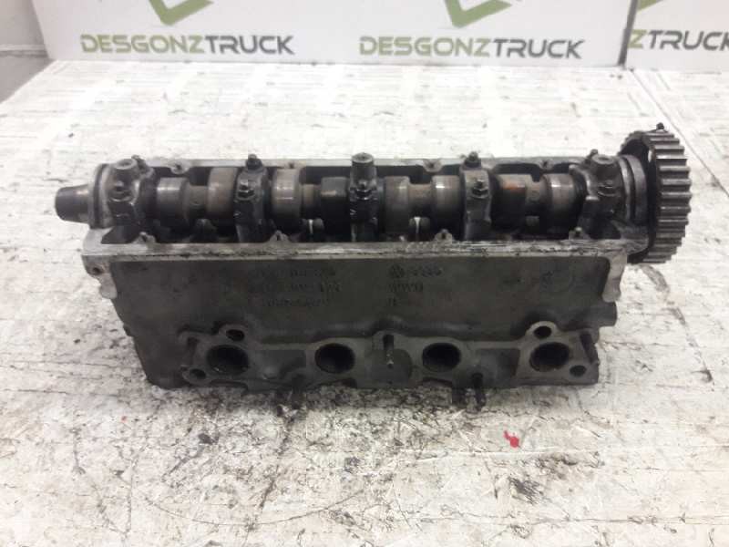 Recambio de culata para volkswagen polo (801/803) boulevard berlina referencia OEM IAM 031103373  