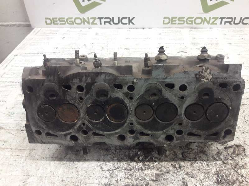 Recambio de culata para volkswagen polo (801/803) boulevard berlina referencia OEM IAM 031103373  