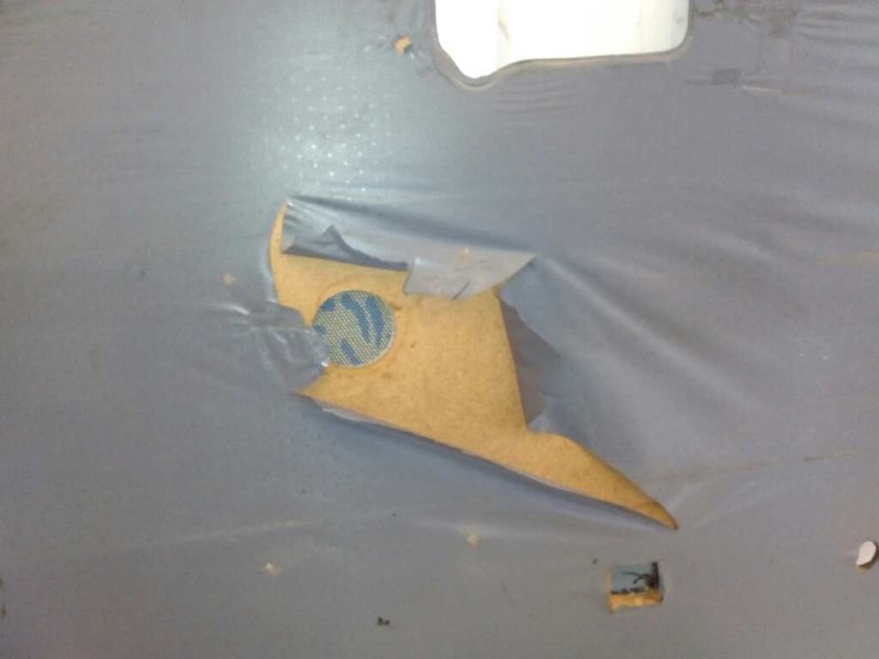 Recambio de guarnecido puerta delantera derecha para renault trucks midliner m 210.12/c (205-209cv) referencia OEM IAM   