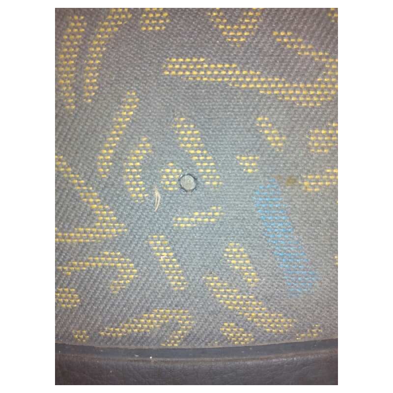 Recambio de guarnecido puerta delantera izquierda para renault trucks midliner m 210.12/c (205-209cv) referencia OEM IAM   