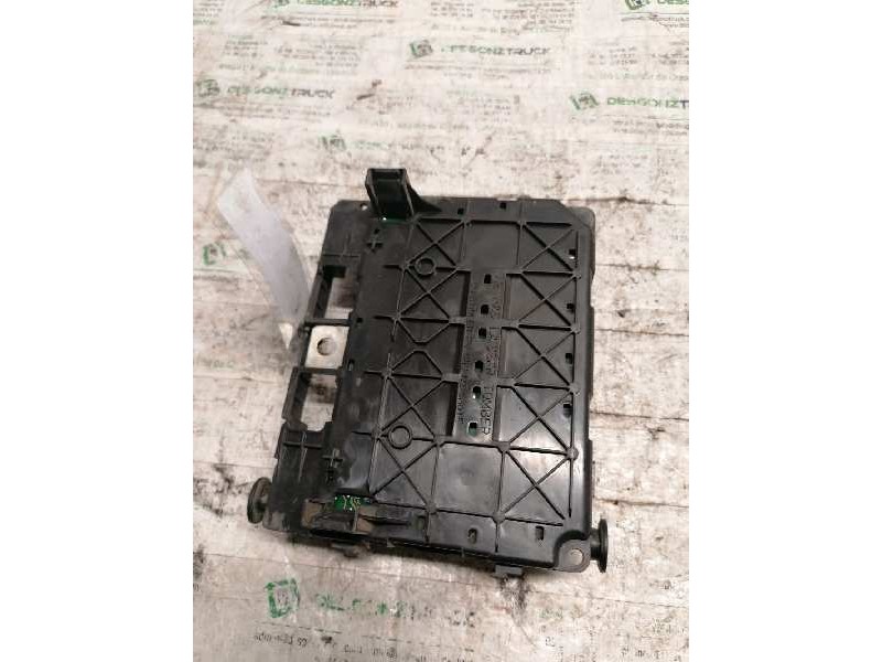 Recambio de caja reles / fusibles para peugeot 206 sw x-line referencia OEM IAM 9643498980 S118470002E BSM