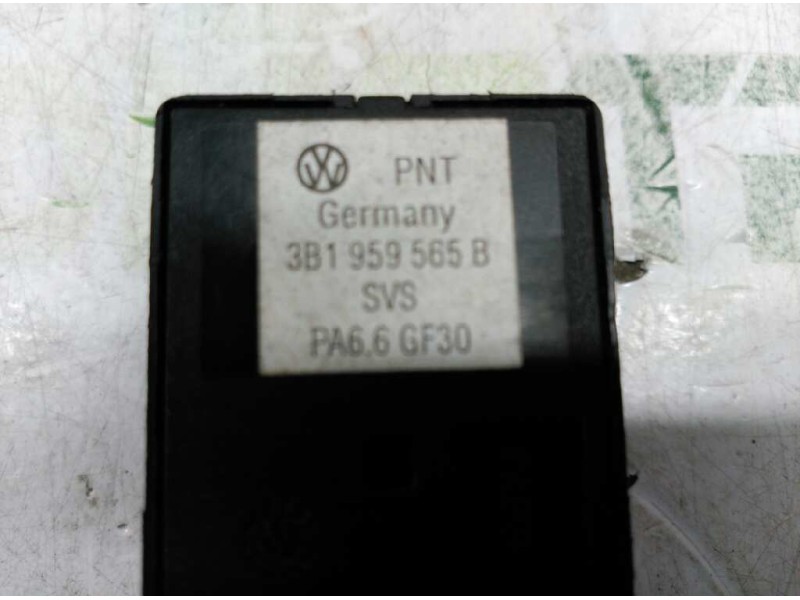 Recambio de mando retrovisor para volkswagen golf iv berlina (1j1) básico referencia OEM IAM 3B1959565B  
