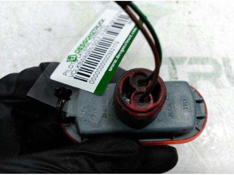 Recambio de piloto lateral derecho para volkswagen golf iv berlina (1j1) básico referencia OEM IAM 3B0949117  