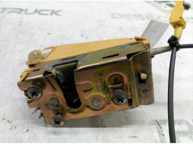 Recambio de cerradura puerta trasera izquierda para ford orion celebration referencia OEM IAM 6894358  