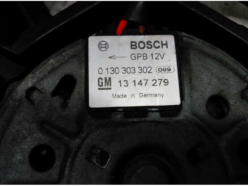 Recambio de electroventilador radiador aire acondicionado para opel astra gtc cosmo referencia OEM IAM 13132559 0130303960 BOSCH