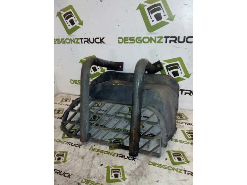 Recambio de peldaño izquierdo para volvo trucks fl 10 fl 10/280 (275-284cv) referencia OEM IAM   