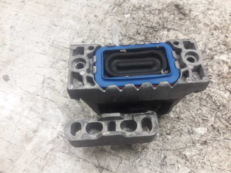 Recambio de soporte motor derecho para volkswagen golf plus (5m1) bluemotion edition referencia OEM IAM 1K0199262  