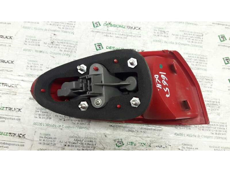 Recambio de piloto trasero derecho para alfa romeo 147 (190) 1.9 jtd 120 collezione referencia OEM IAM   