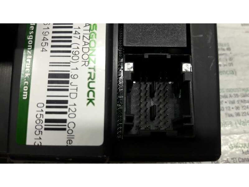 Recambio de mando climatizador para alfa romeo 147 (190) 1.9 jtd 120 collezione referencia OEM IAM 01560513720  