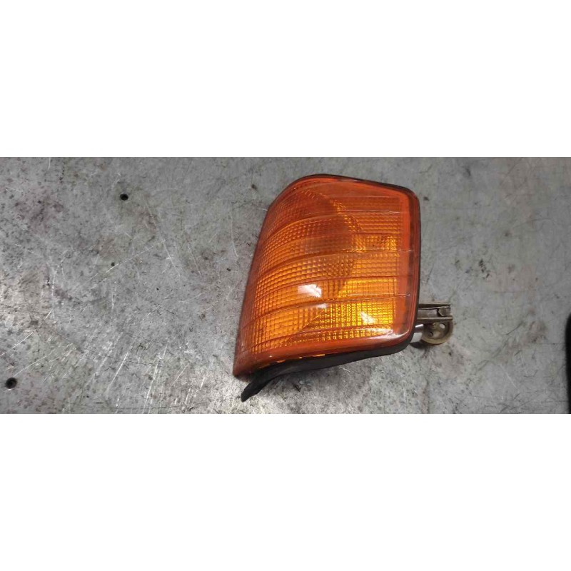 Recambio de piloto delantero izquierdo para mercedes-benz clase c (w201) berlina 1.8 cat referencia OEM IAM 1305232034  