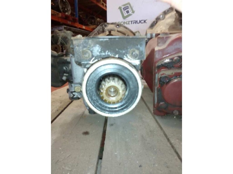 Recambio de caja cambios para pegaso trucks ekus 100-40 referencia OEM IAM V0083011030  