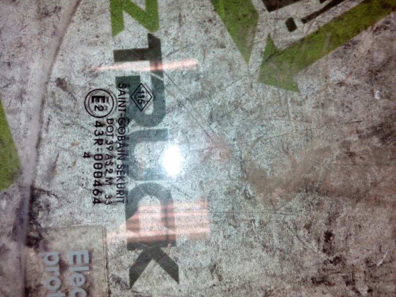 Recambio de luna delantera derecha para renault mascott fg 120. 35/55/65 cabina individual referencia OEM IAM   