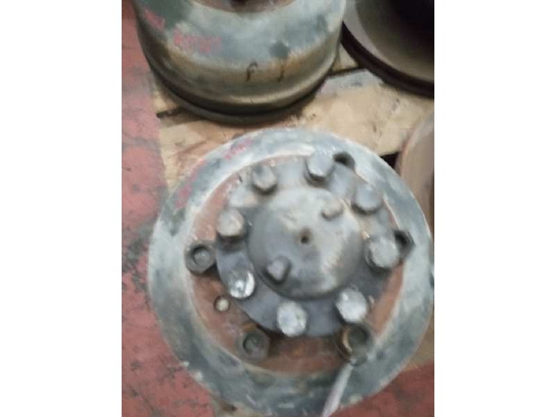 Recambio de buje trasero derecho para nissan trucks l35.09 l-35.095 referencia OEM IAM   